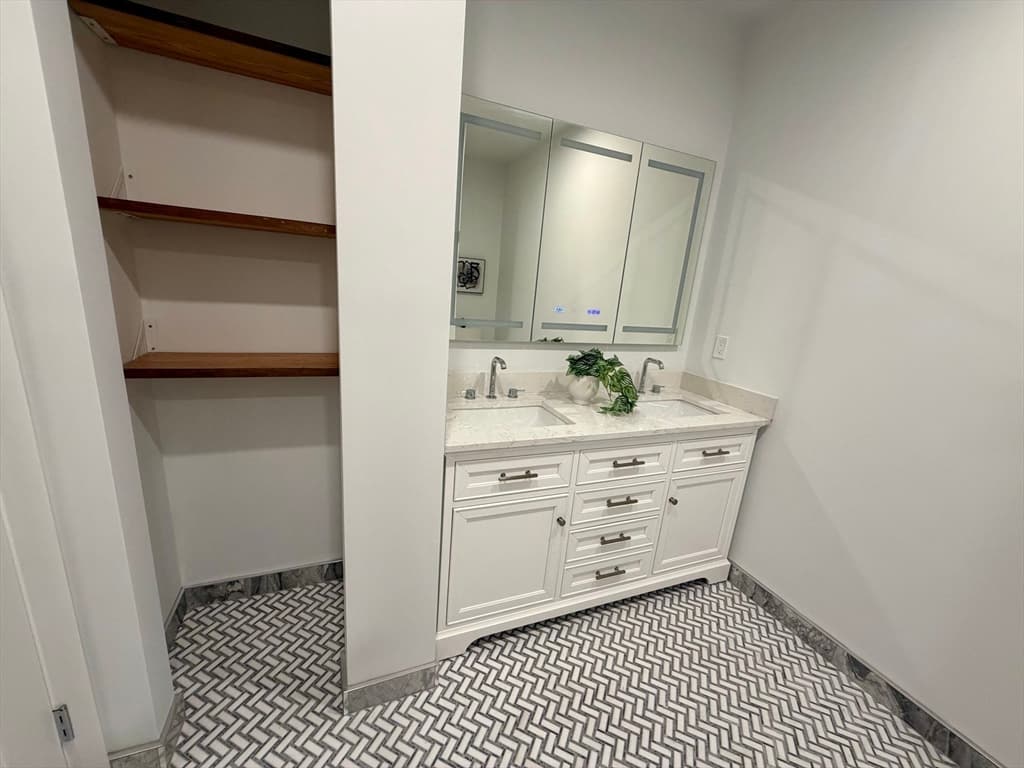 Condominium at 1001 Shirley St # 2, Winthrop MA 02152, Winthrop, photo 16 of 22