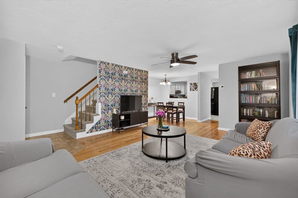 Condominium at 13 Old Meetinghouse Grn # 13, Norton MA 02766, Norton, photo 13 of 35