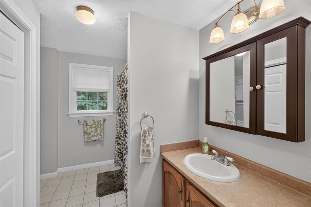 Condominium at 13 Old Meetinghouse Grn # 13, Norton MA 02766, Norton, photo 28 of 35