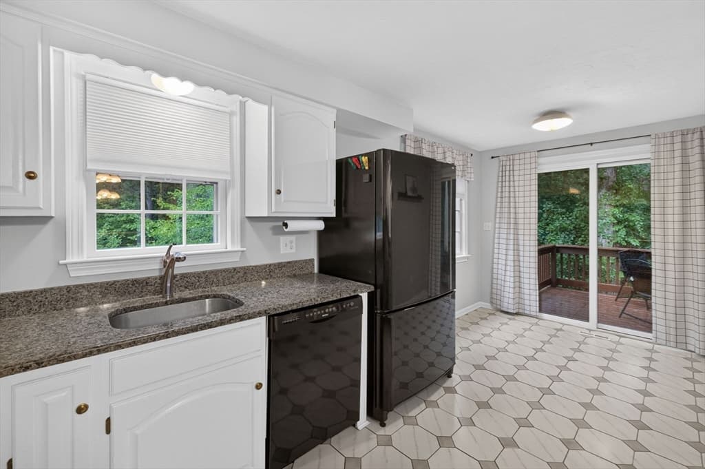 Condominium at 13 Old Meetinghouse Grn # 13, Norton MA 02766, Norton, photo 20 of 35