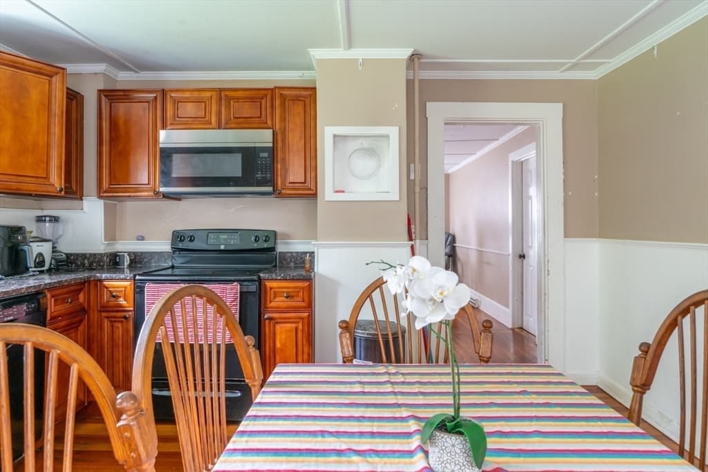 Multi Family at 218 Standish Ave, Plymouth MA 02360, Plymouth, photo 18 of 29