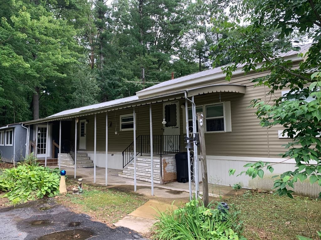 29 Conestoga, Brookfield MA 01502