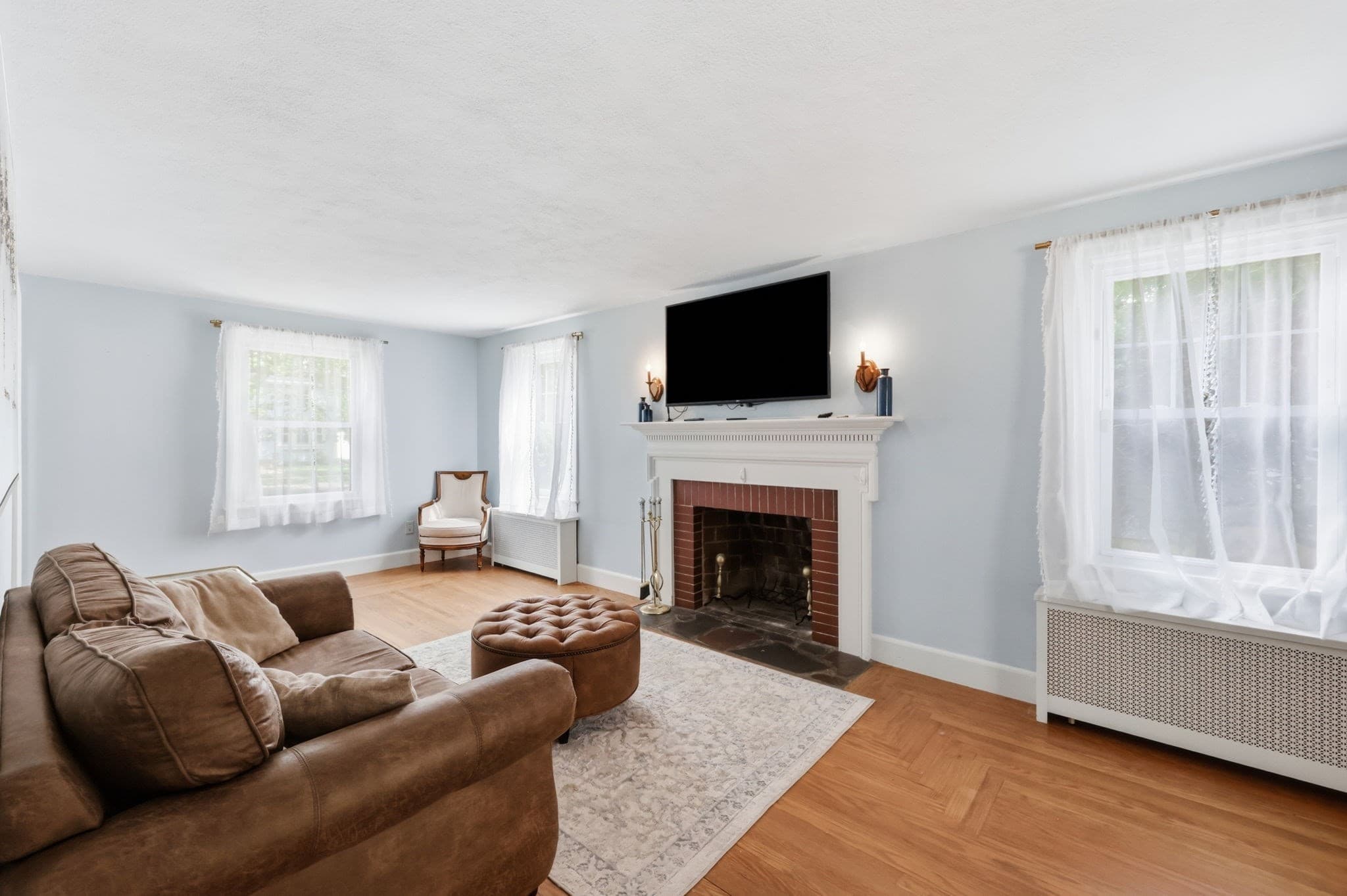 Single Family Residence at 250 Gillette Ave, Springfield MA 01118, Springfield, photo 17 of 42
