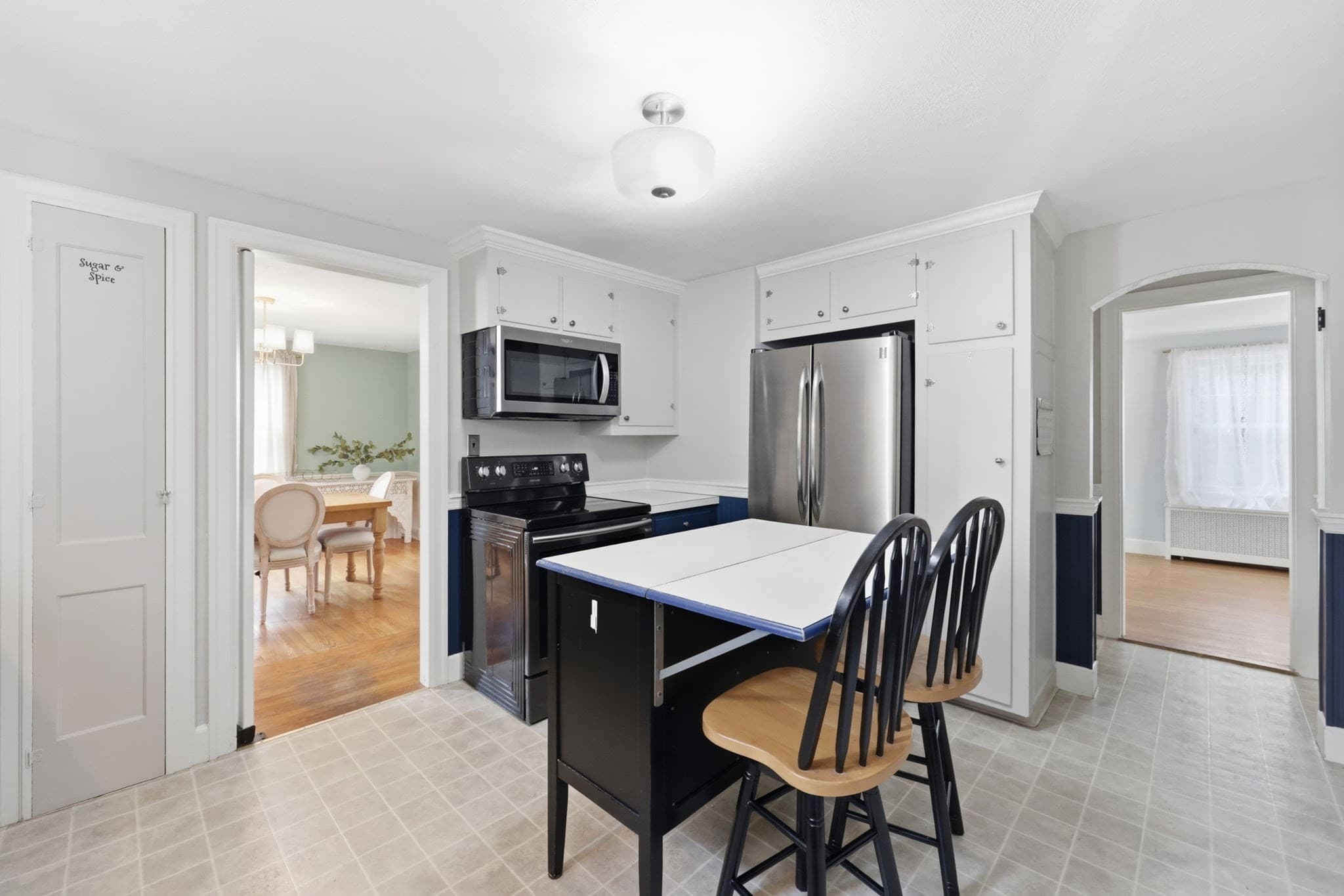 Single Family Residence at 250 Gillette Ave, Springfield MA 01118, Springfield, photo 5 of 42