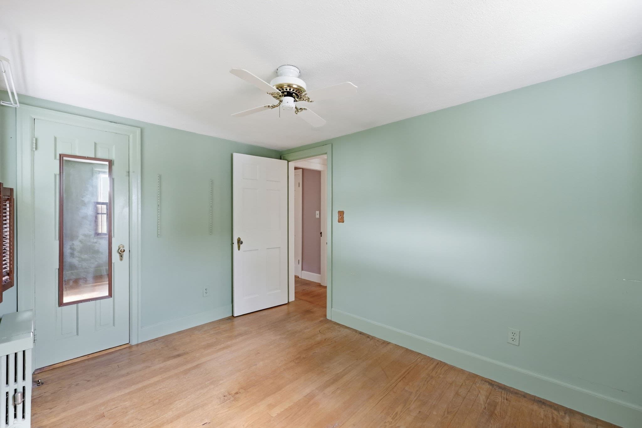 Single Family Residence at 250 Gillette Ave, Springfield MA 01118, Springfield, photo 30 of 42