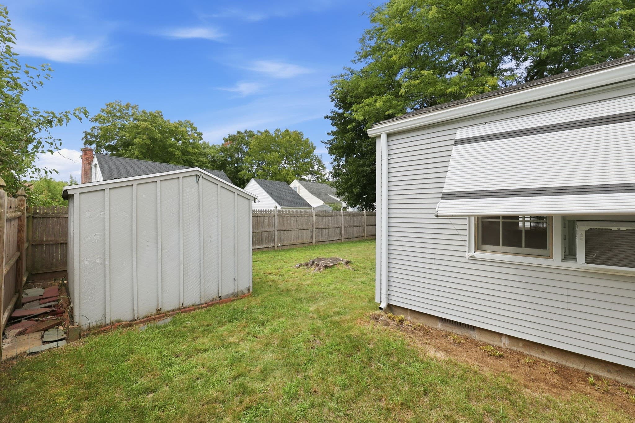 Single Family Residence at 250 Gillette Ave, Springfield MA 01118, Springfield, photo 41 of 42