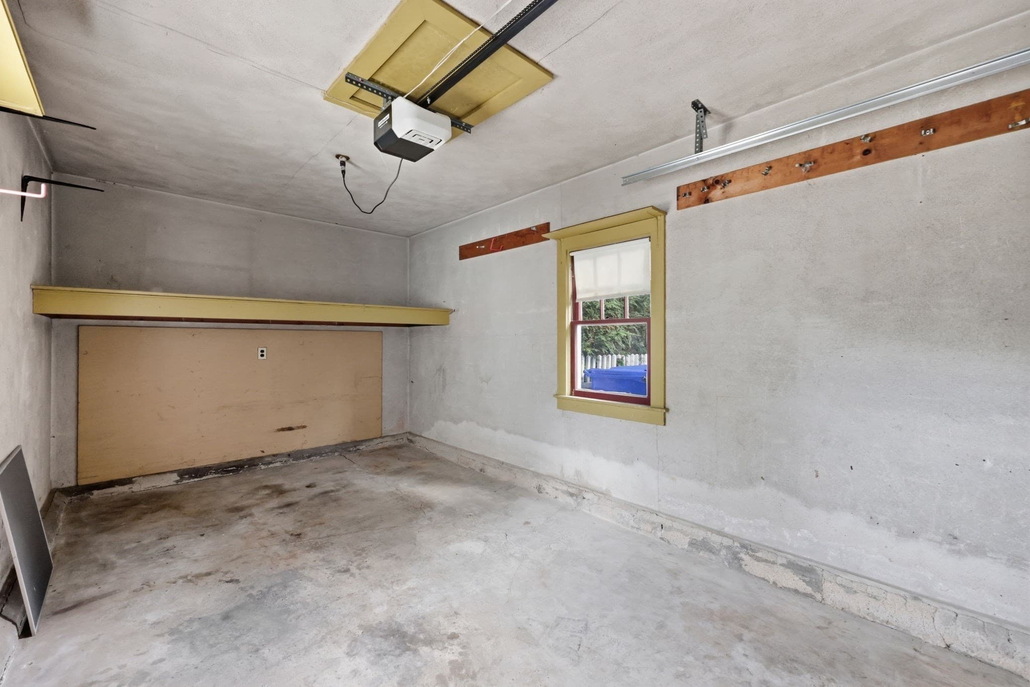 Single Family Residence at 250 Gillette Ave, Springfield MA 01118, Springfield, photo 35 of 42