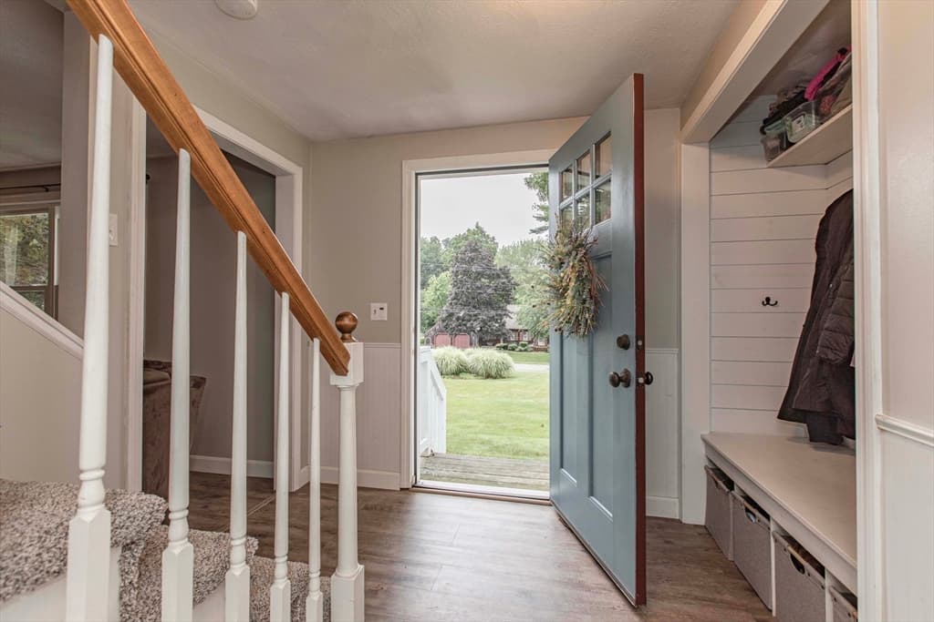 Single Family Residence at 13 Old Powder House Rd, Lakeville MA 02347, Lakeville, photo 6 of 42