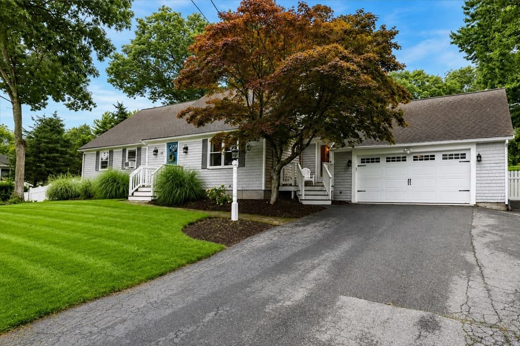 Single Family Residence at 13 Old Powder House Rd, Lakeville MA 02347, Lakeville, photo 3 of 42