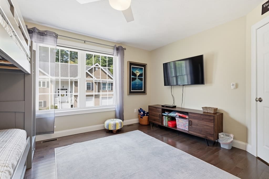 Condominium at 17 Cypress # 1, Exeter NH 03833, Exeter, photo 23 of 42