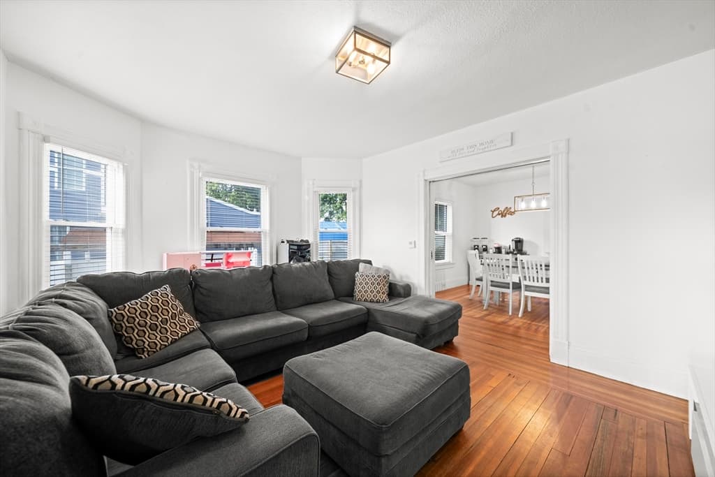 Single Family Residence at 275 Broadway St, Chicopee MA 01020, Chicopee, photo 11 of 34