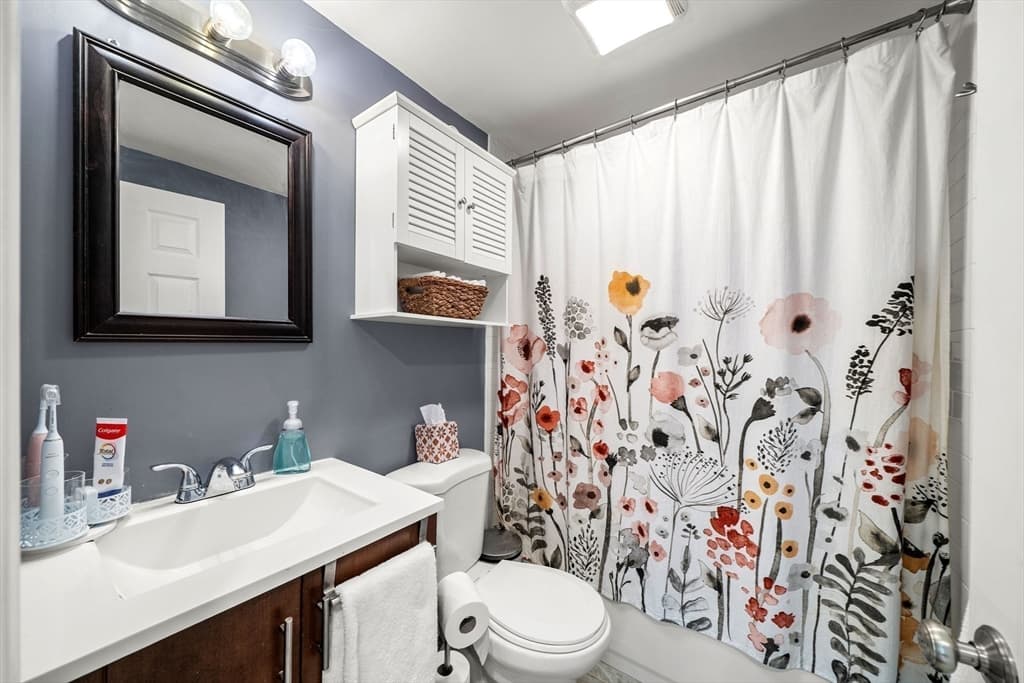Single Family Residence at 26 Macdonald St, Boston MA 02136, Boston, photo 27 of 41