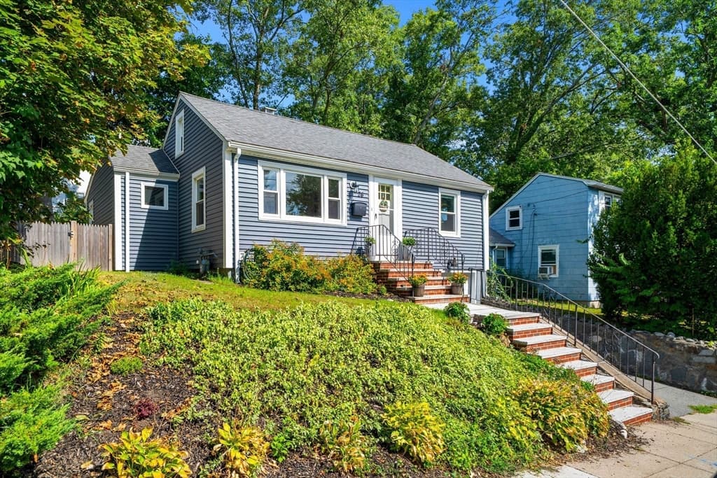 Single Family Residence at 26 Macdonald St, Boston MA 02136, Boston, photo 2 of 41