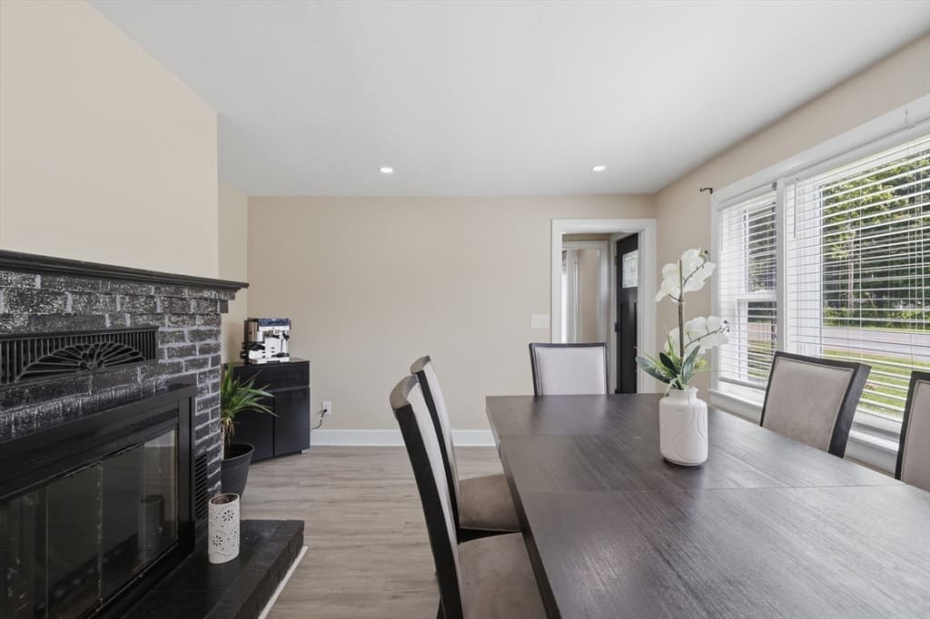 Single Family Residence at 229 Whalom Rd, Lunenburg MA 01462, Lunenburg, photo 12 of 39