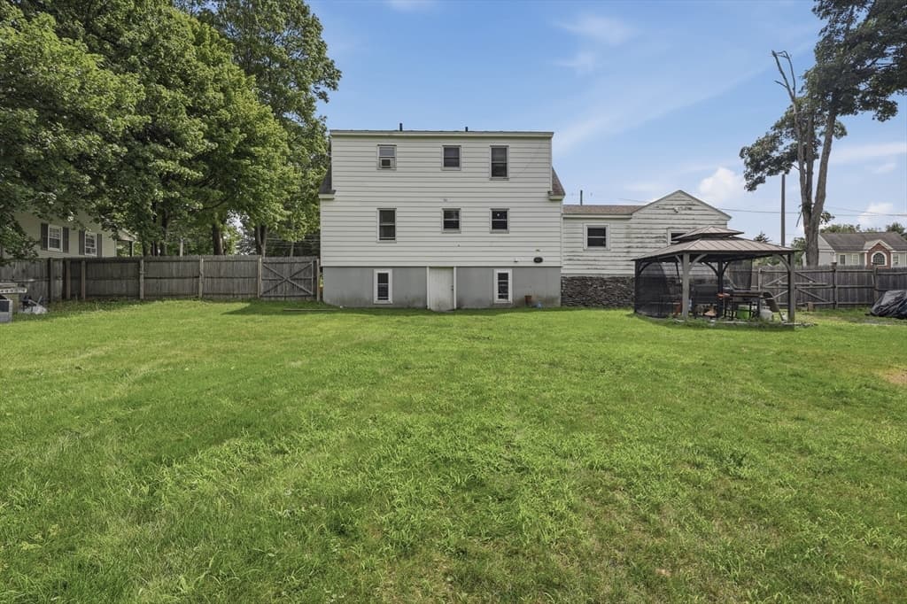 Single Family Residence at 229 Whalom Rd, Lunenburg MA 01462, Lunenburg, photo 32 of 39