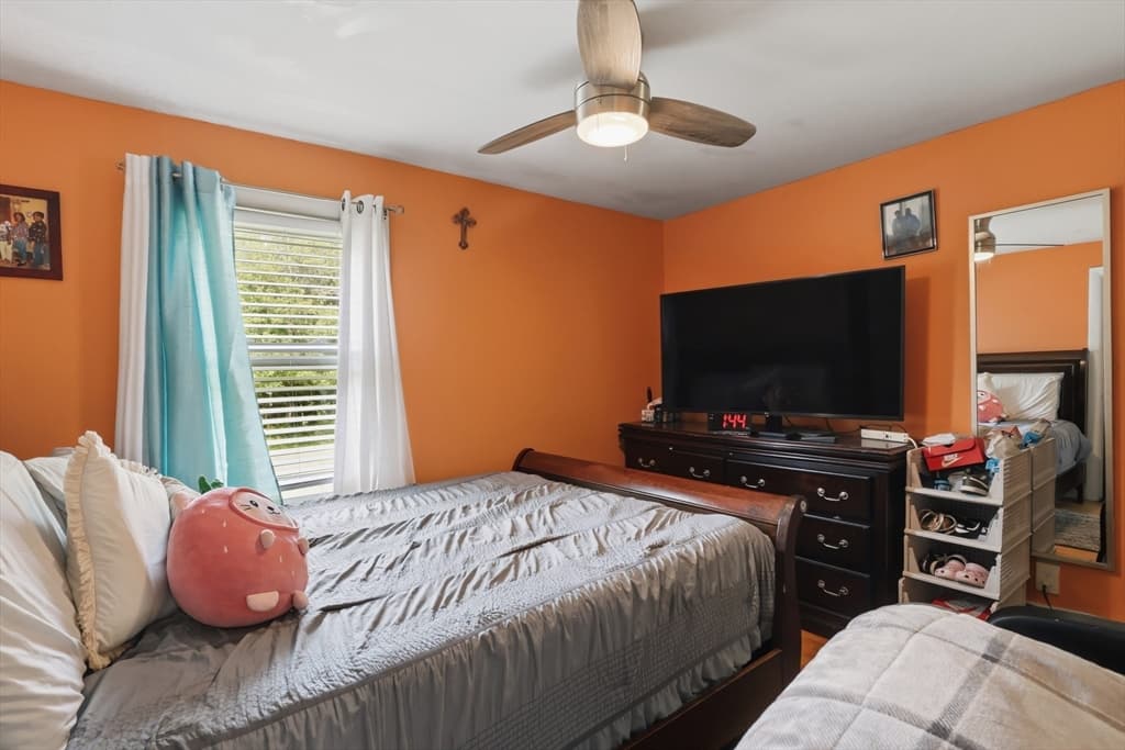 Single Family Residence at 229 Whalom Rd, Lunenburg MA 01462, Lunenburg, photo 20 of 39