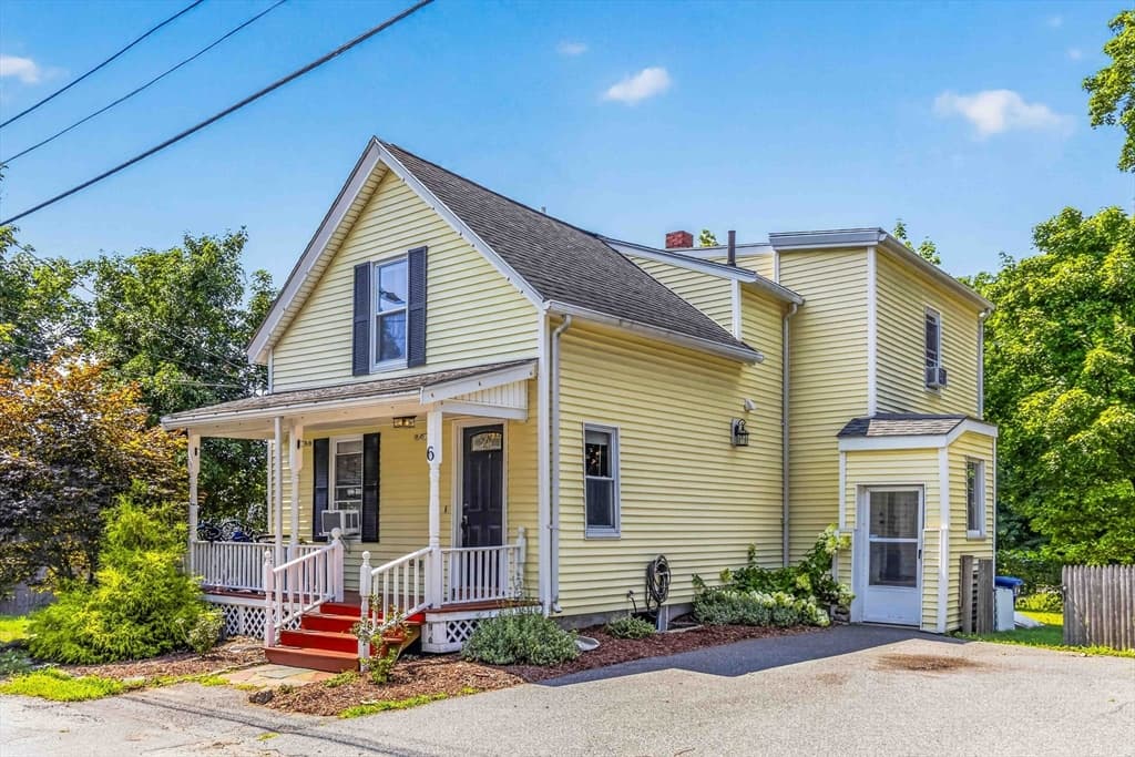Single Family Residence at 6 Carter Pl, Woburn MA 01801, Woburn, photo 2 of 42