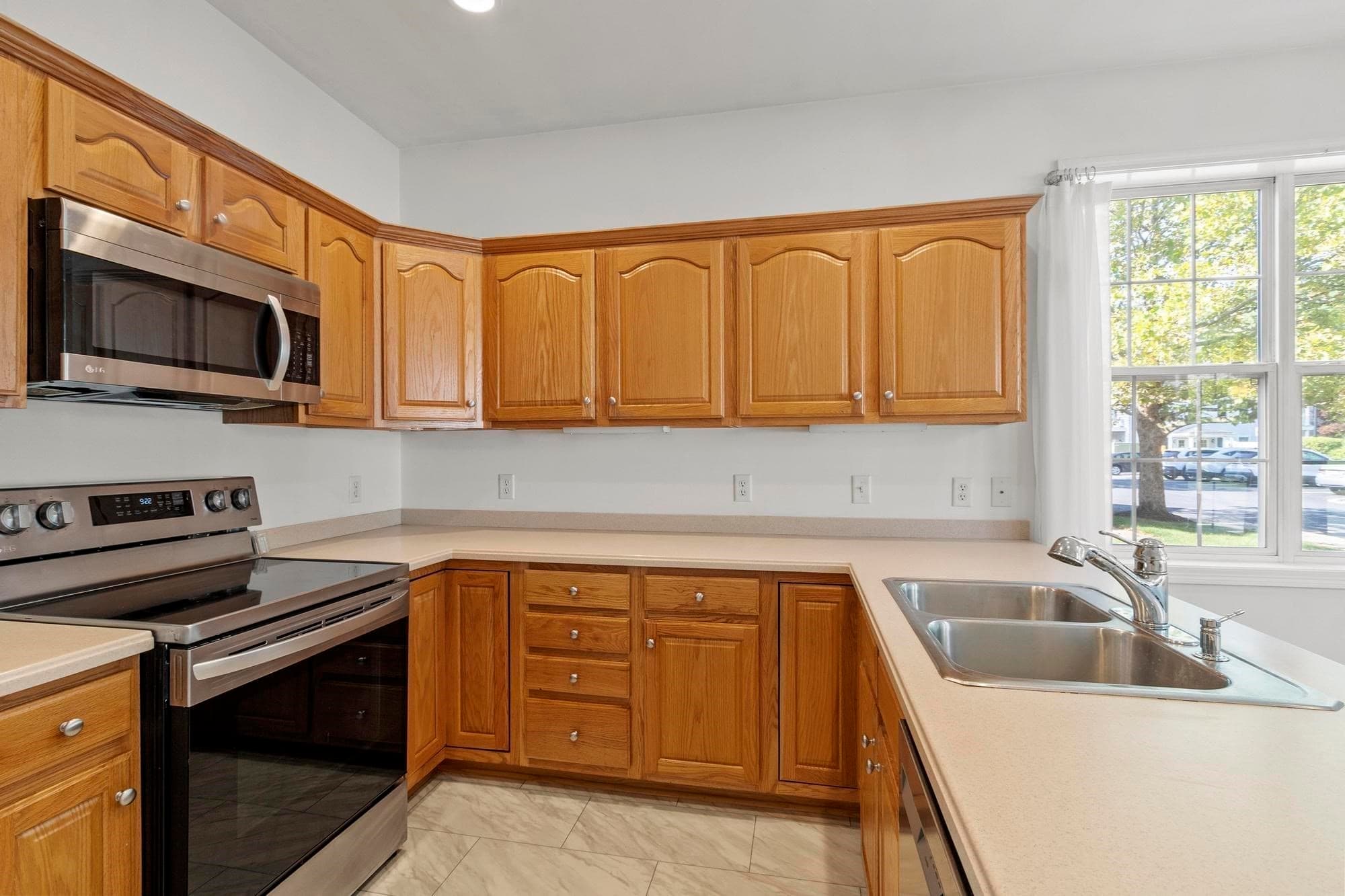 Condominium at 18 Hartland Way # 18, Acton MA 01720, Acton, photo 14 of 40