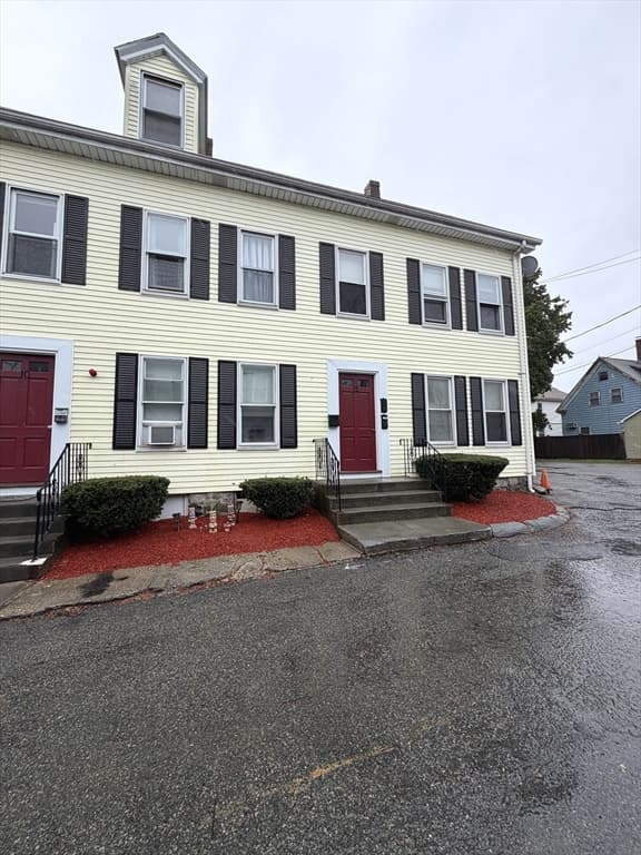 5-9 Family at 8-12 Exchange Ct, Waltham MA 02451, Waltham, photo 3 of 14