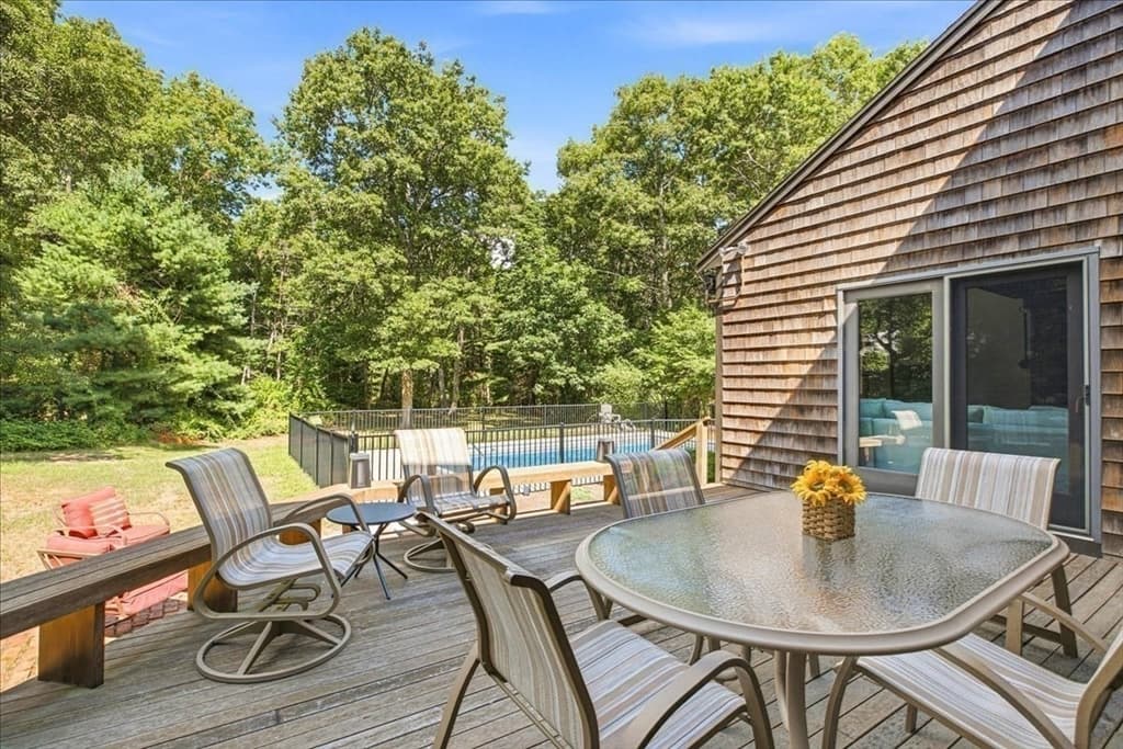 Single Family Residence at 43 E Russell Mills Rd, Plymouth MA 02360, Plymouth, photo 6 of 34