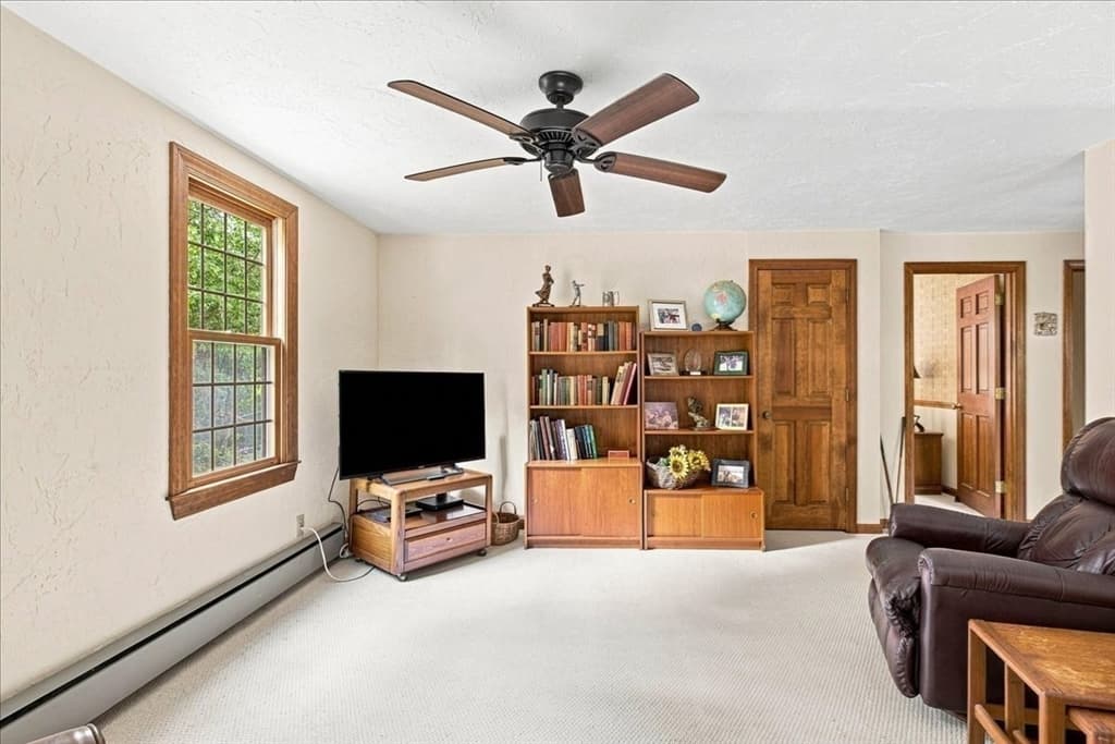 Single Family Residence at 43 E Russell Mills Rd, Plymouth MA 02360, Plymouth, photo 20 of 34