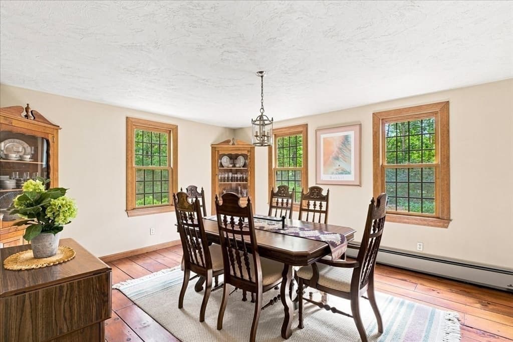 Single Family Residence at 43 E Russell Mills Rd, Plymouth MA 02360, Plymouth, photo 10 of 34