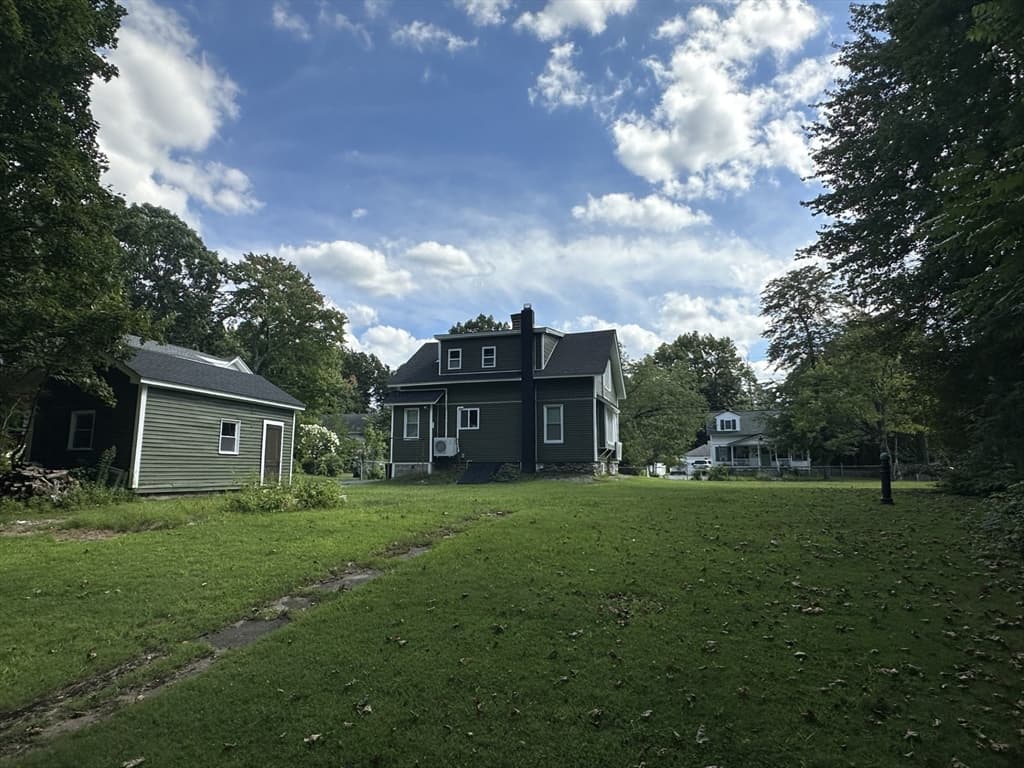 Single Family Residence at 9 Idalla Ave, Worcester MA 01606, Worcester, photo 14 of 15