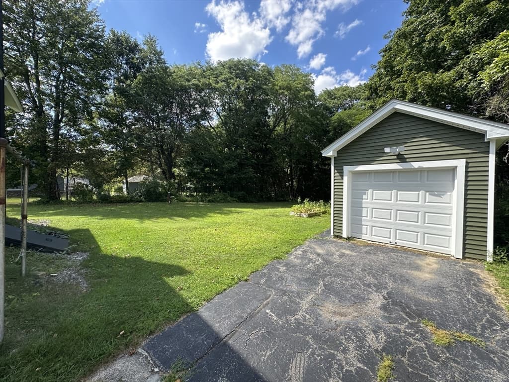 Single Family Residence at 9 Idalla Ave, Worcester MA 01606, Worcester, photo 15 of 15