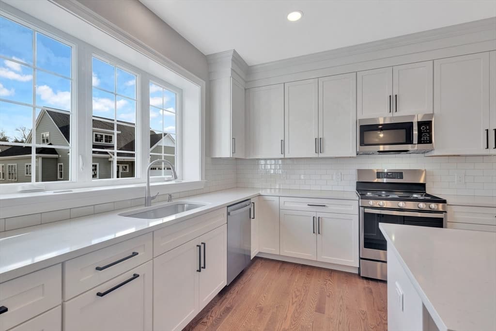 Condominium at 8 Weber Farm Road # 8, Wrentham MA 02093, Wrentham, photo 12 of 30