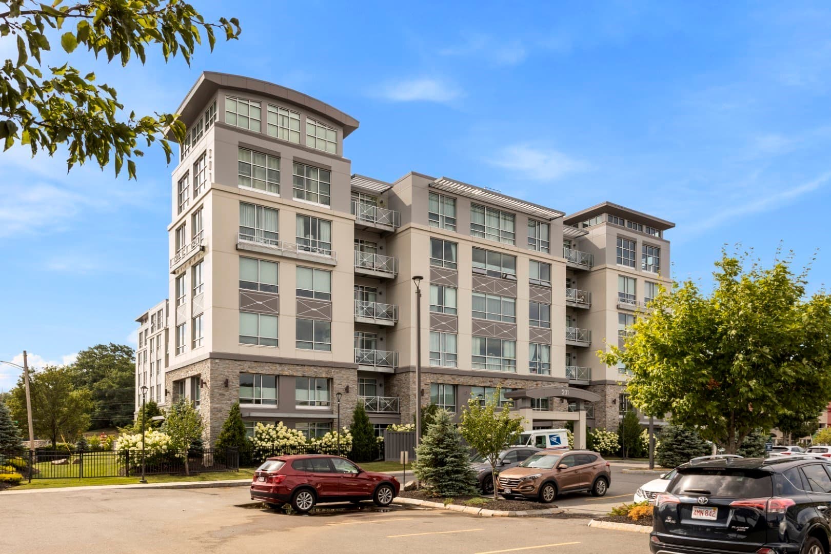 201 Elliott Street # 100, Beverly MA 01915