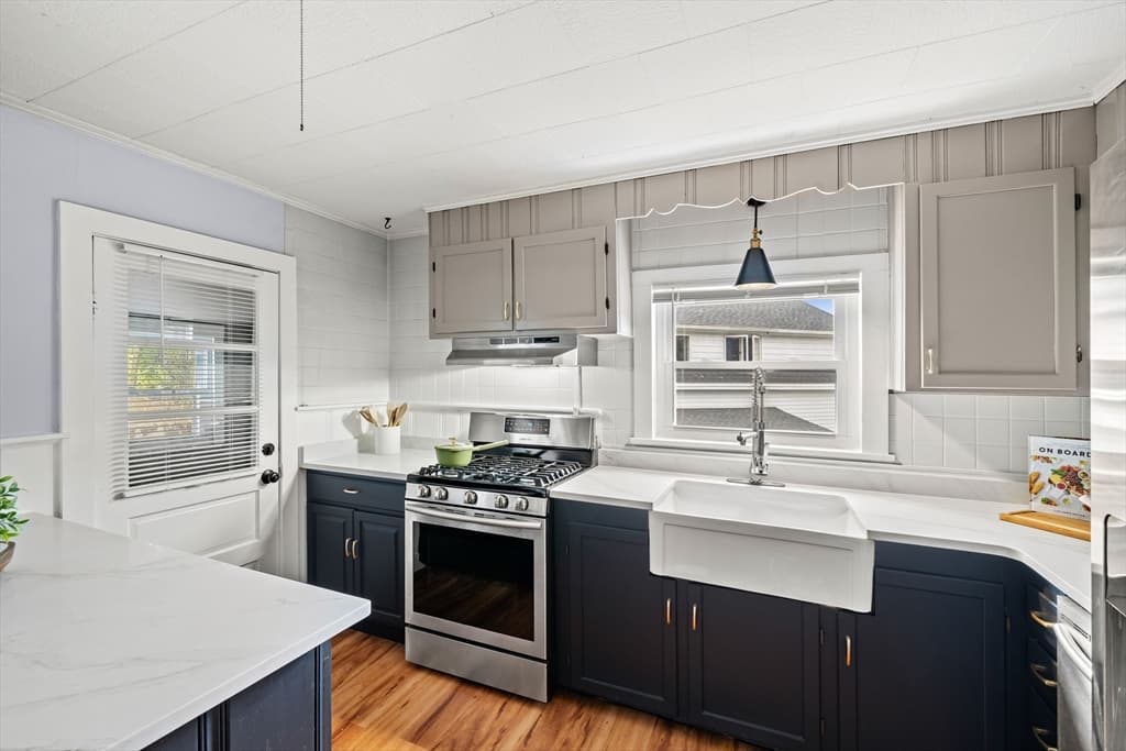 Single Family Residence at 53 Sewall St, Marblehead MA 01945, Marblehead, photo 9 of 28