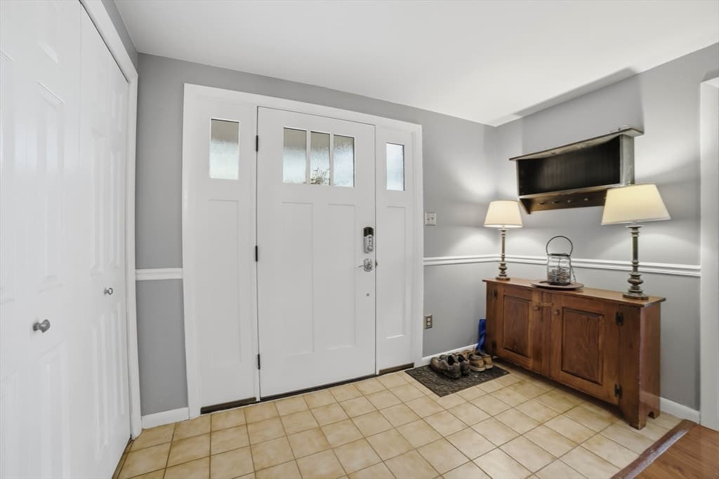 Single Family Residence at 31-A Belcourt Rd, Worcester MA 01605, Worcester, photo 17 of 42