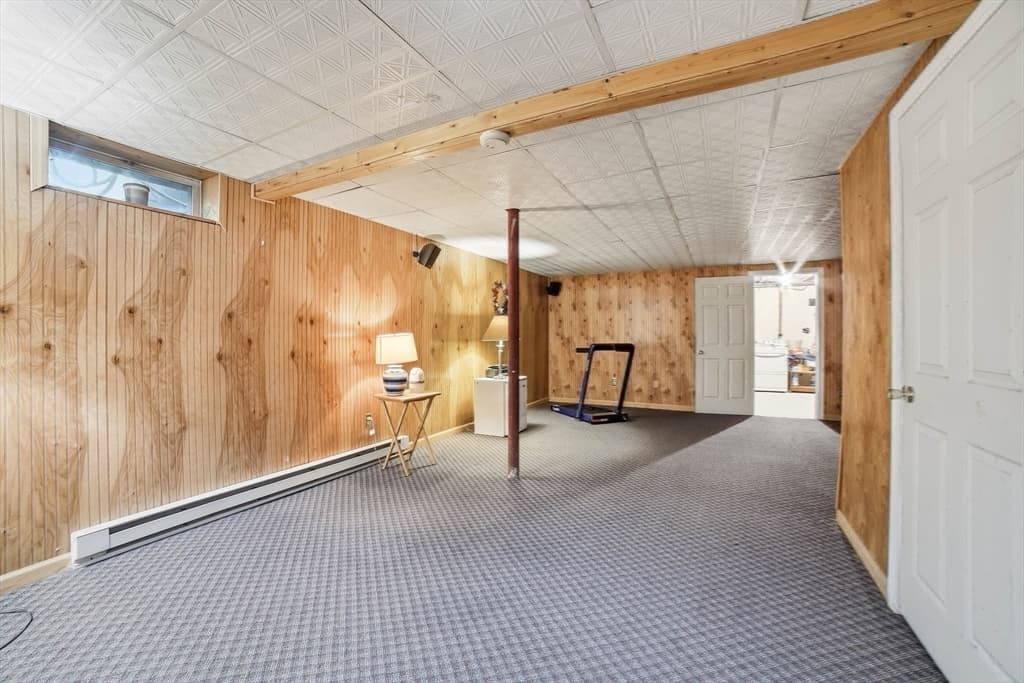 Single Family Residence at 31-A Belcourt Rd, Worcester MA 01605, Worcester, photo 40 of 42