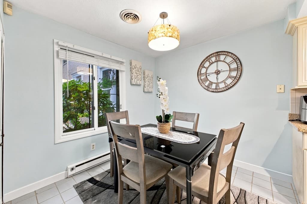 Condominium at 95 Commons Dr # 107, Shrewsbury MA 01545, Shrewsbury, photo 7 of 39