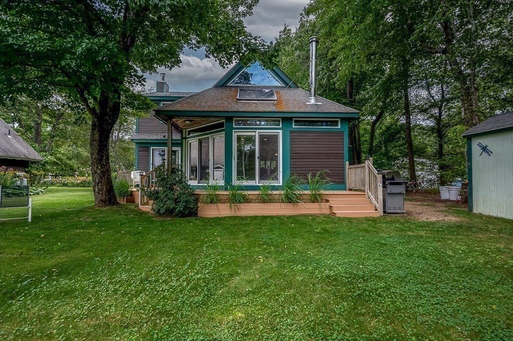 Single Family Residence at 5 Abenaki St, Hubbardston MA 01452, Hubbardston, photo 9 of 42