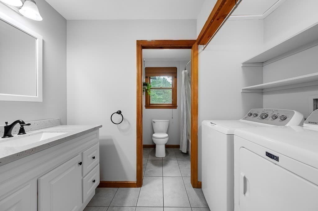 Single Family Residence at 5 Abenaki St, Hubbardston MA 01452, Hubbardston, photo 24 of 42