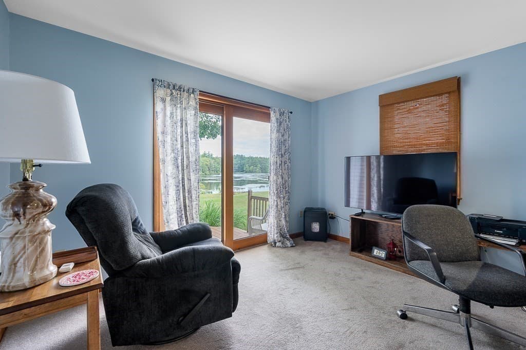 Single Family Residence at 5 Abenaki St, Hubbardston MA 01452, Hubbardston, photo 29 of 42