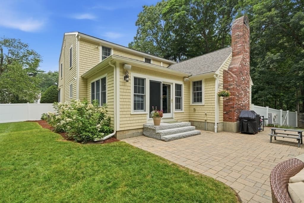 Single Family Residence at 351 Old Farm Road, Hanover MA 02339, Hanover, photo 30 of 39