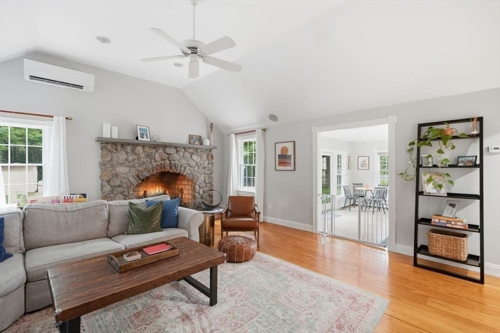 Single Family Residence at 351 Old Farm Road, Hanover MA 02339, Hanover, photo 10 of 39