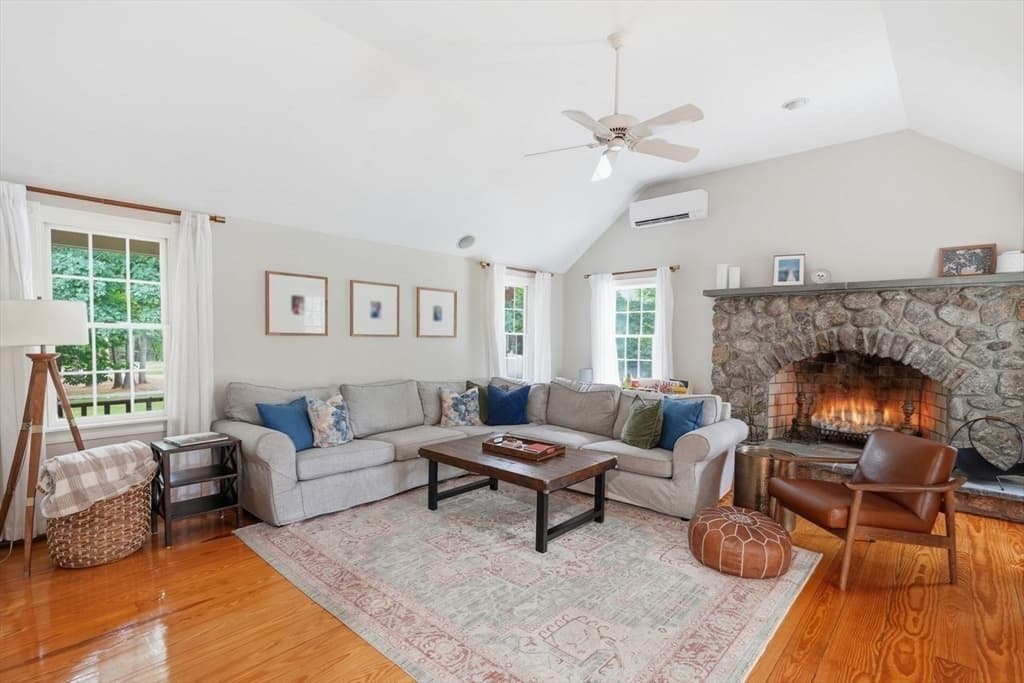 Single Family Residence at 351 Old Farm Road, Hanover MA 02339, Hanover, photo 8 of 39