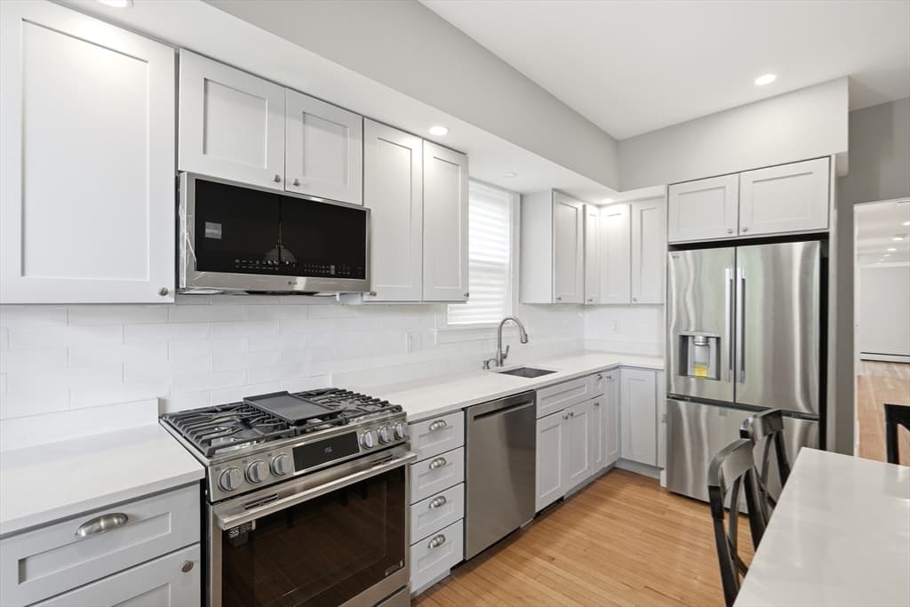 Condominium at 9 Hatch St # 2, Boston MA 02127, Boston, photo 16 of 25