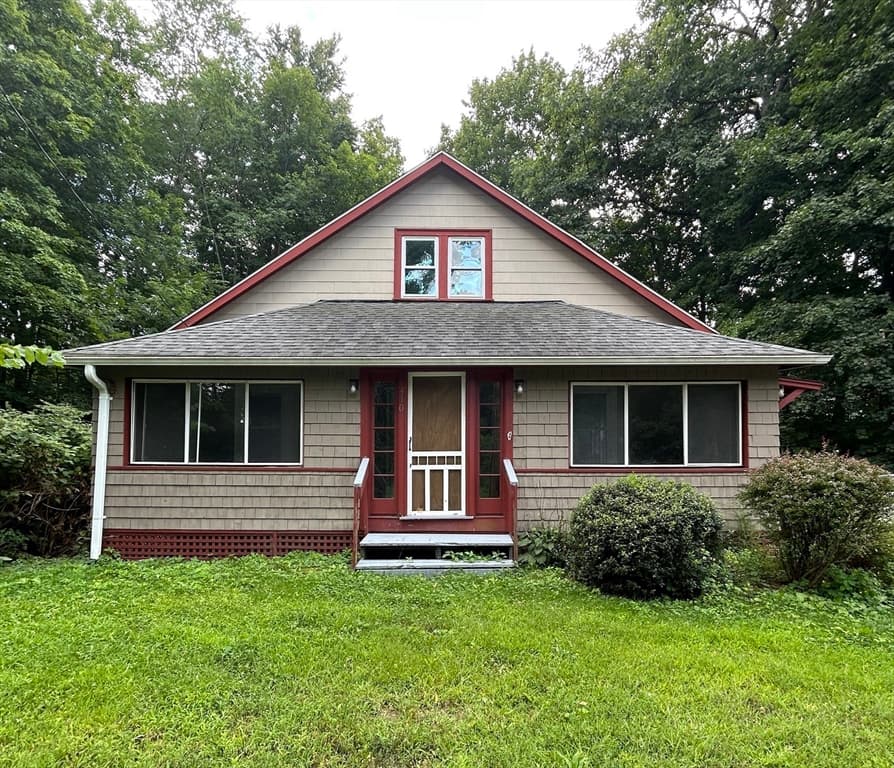410 Silver St, Greenfield MA 01301