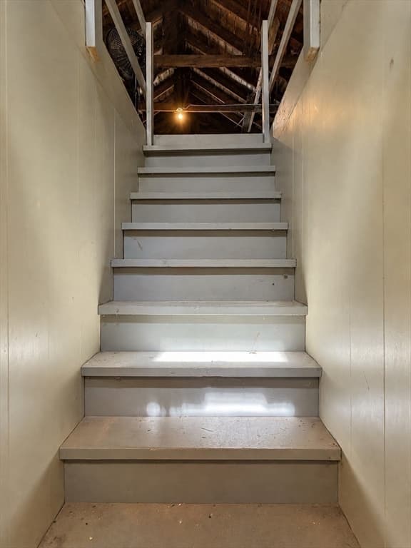 Single Family Residence at 410 Silver St, Greenfield MA 01301, Greenfield, photo 20 of 27