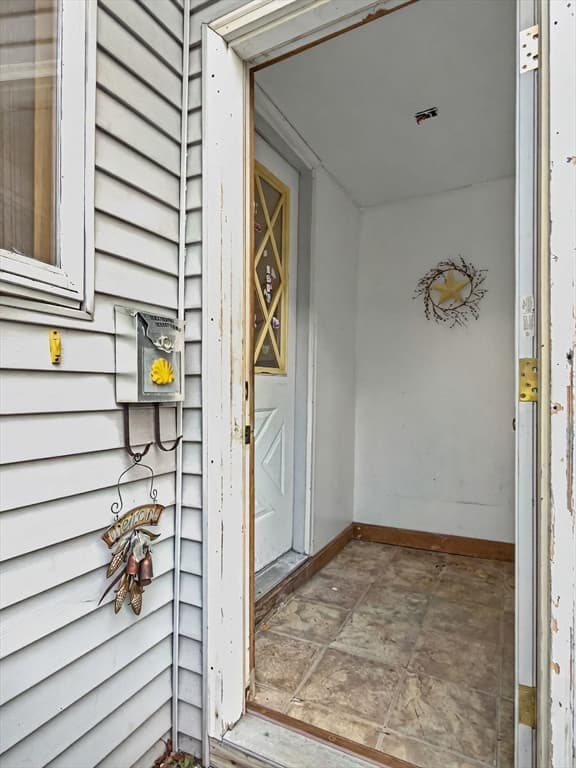 Single Family Residence at 434 Hamilton, Worcester MA 01604, Worcester, photo 10 of 32