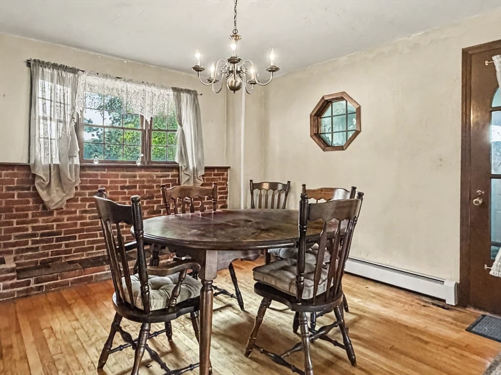 Single Family Residence at 434 Hamilton, Worcester MA 01604, Worcester, photo 8 of 32