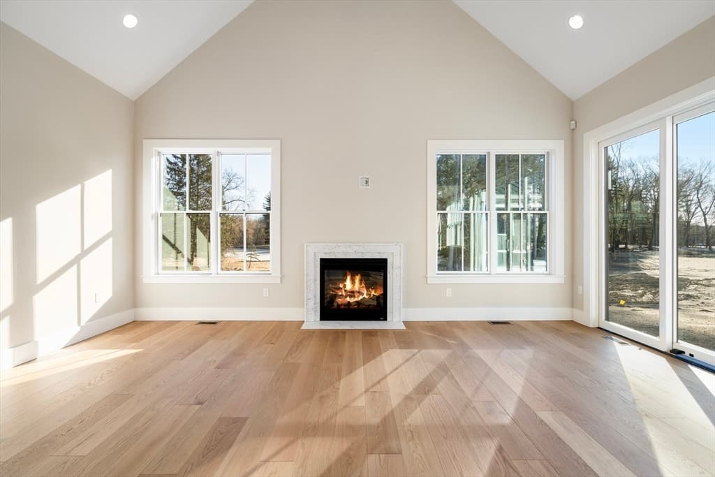 Single Family Residence at 64 Country Farm Road, Framingham MA 01701, Framingham, photo 6 of 13