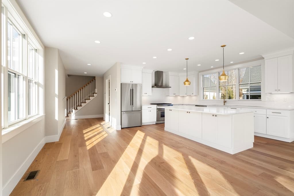Single Family Residence at 64 Country Farm Road, Framingham MA 01701, Framingham, photo 3 of 13