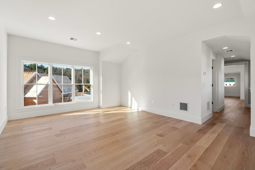 Single Family Residence at 64 Country Farm Road, Framingham MA 01701, Framingham, photo 10 of 13