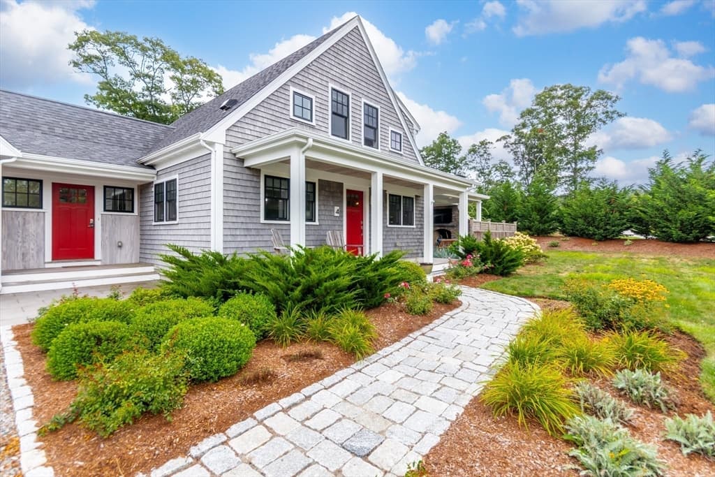 Single Family Residence at 4 Williams Way, Chatham MA 02659, Chatham, photo 3 of 42