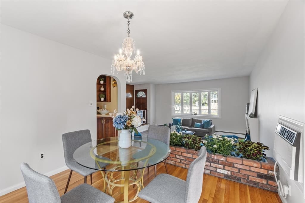 Single Family Residence at 403 Middlesex Turnpike, Billerica MA 01821, Billerica, photo 8 of 33